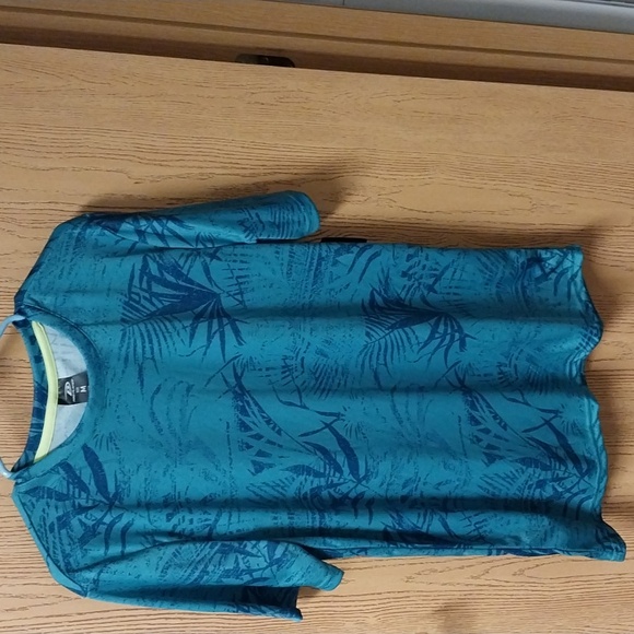 Mens top - Picture 1 of 5